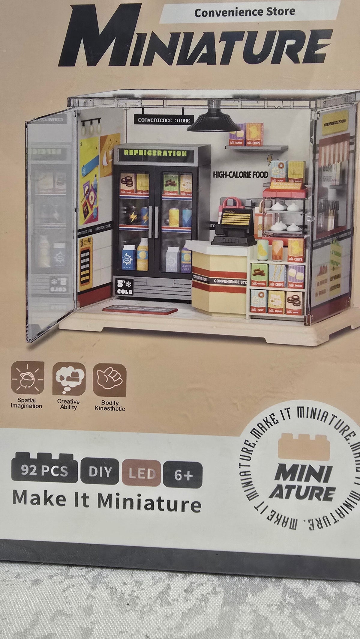 DIY Miniature – kreativni set za sastavljanje sa LED osvetljenjem | Izaberi model